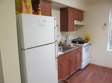 65 N 3rd St unit Upper, Stroudsburg, PA 18360 - photo 7