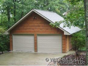 Detached Garage