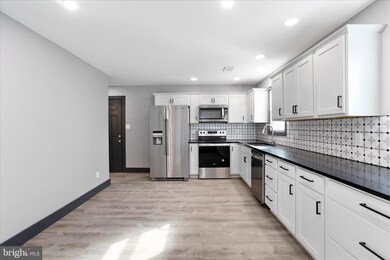 140 Williamson Ave, Greencastle, PA 17225 - photo 5