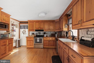 624 Shangri la Rd, Bentonville, VA 22610 - photo 4