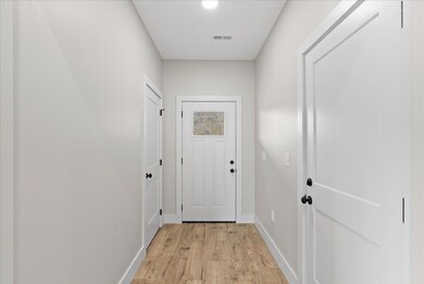 302 Cumberland Ave, Jasper, TN 37347 - photo 5