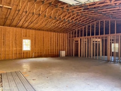 408 Thomas O Dr, Thomasville, NC 27360 - photo 4