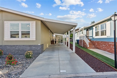 15455 Glenoaks Blvd unit 94, Sylmar, CA 91342 - photo 4