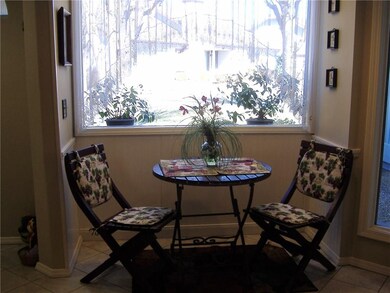 nice eat in area off kitchen for morning coffee and bird watching