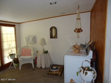 1205 W Walnut St, Coal Township, PA 17866 - photo 7