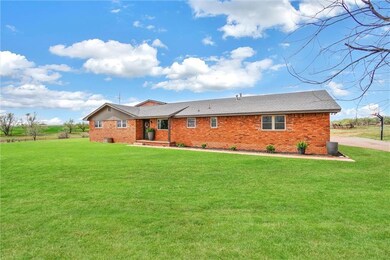 10703 N 1980 Rd, Elk City, OK 73644 - photo 5