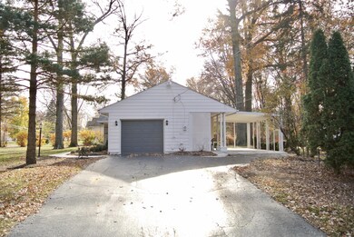 Side load garage