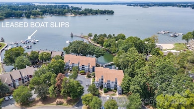 719 Southwest Dr unit 19, Davidson, NC 28036 - photo 2