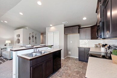 Edgewood_-_Kitchen
