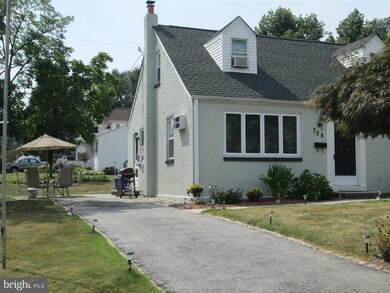 708 Pearl Ave, Morton, PA 19070 - photo 3