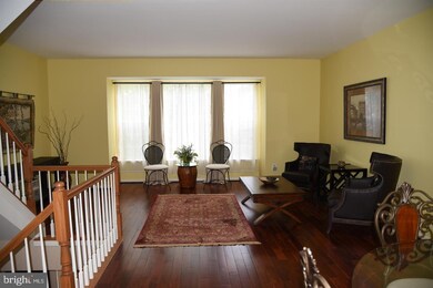 13108 Plotner Farm Rd, Herndon, VA 20171 - photo 3