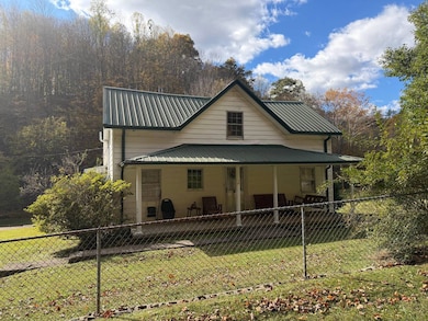 1366 Dudden Fork Rd, Kenna, WV 25248 - photo 6