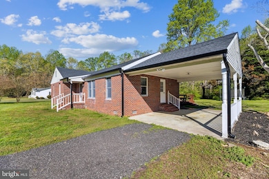 42 Jones Dr, Weems, VA 22576 - photo 3