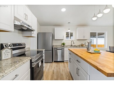 5070 Briarwood Cir N unit 15, Keizer, OR 97303 - photo 4