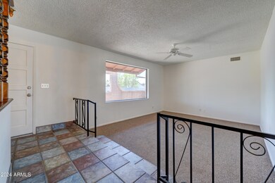 2104 N Olive-9