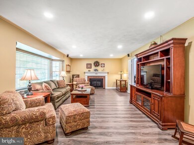 12508 Shetland Ln, Bowie, MD 20715 - photo 6