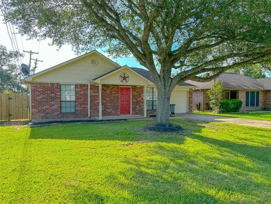 1052 County Road 855a, Alvin, TX 77511 - photo 2