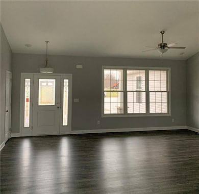 866 SE Santee Dr, Greensburg, IN 47240 - photo 2