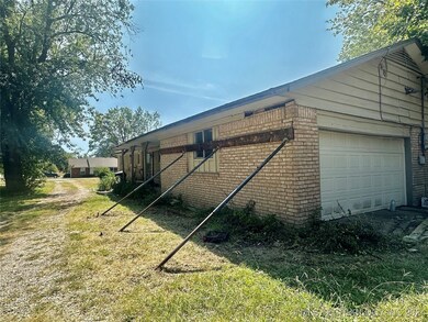 735 Valentine Ln, Claremore, OK 74017 - photo 2