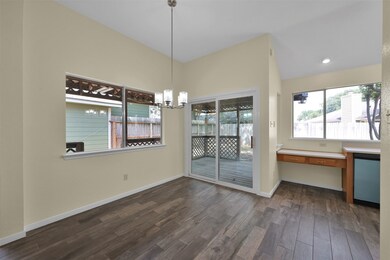 8603 Laurel Trails Dr, Houston, TX 77095 - photo 7