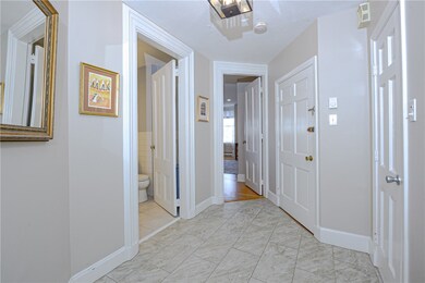 10 Pell St unit 3B, Newport, RI 02840 - photo 3
