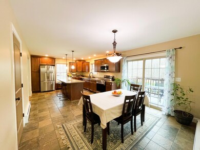 7 Kitchen From Kitchenette