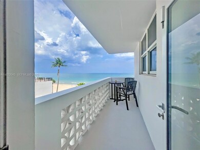 Galt Towers Condominium unit 3T, Fort Lauderdale, FL 33308 - photo 2