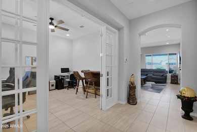 27667 Mohawk - 06Entry Way