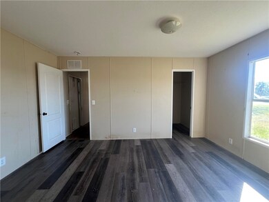 435 Elmer Thrift Rd, Waycross, GA 31503 - photo 5