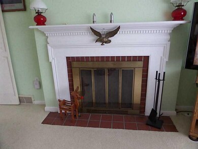 2002 Irwin St, Aliquippa, PA 15001 - photo 6