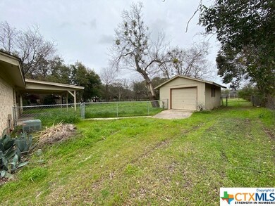 118 Wolf Rd, Copperas Cove, TX 76522 - photo 3