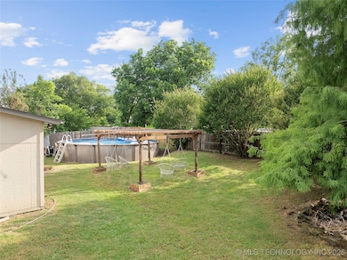 1507 Southern Hills Dr, Ardmore, OK 73401 - photo 4