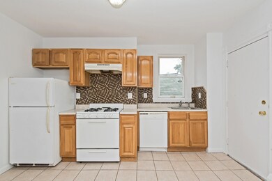 32 Winfield Ave unit 2, Jersey City, NJ 07305 - photo 2