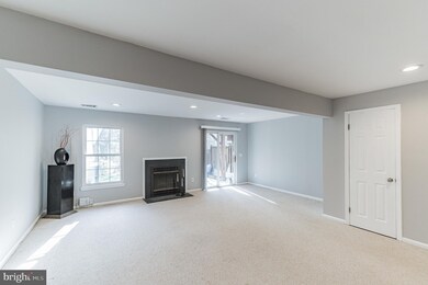 3301 Buckeye Ln, Fairfax, VA 22033 - photo 3