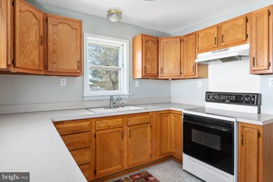 355 W 10th St, Front Royal, VA 22630 - photo 6