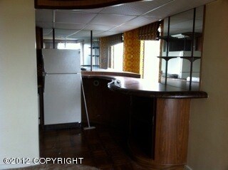 Bar/Dinning Area