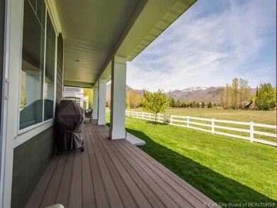 833 Double Eagle Dr, Midway, UT 84049 - photo 6