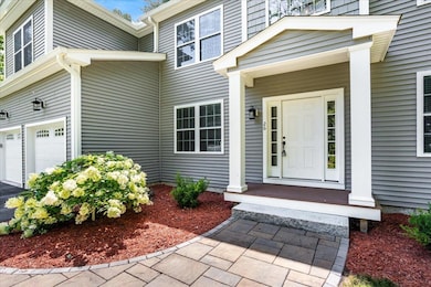 26 Coburn Ave, Nashua, NH 03063 - photo 4