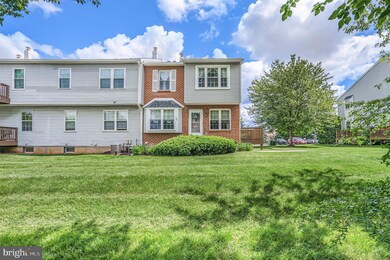 423 Wendover Dr unit 127-B, Eagleville, PA 19403 - photo 2