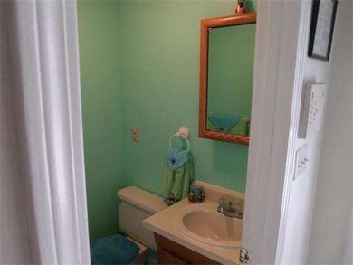 19 Adams St, Lawrence, MA 01843 - photo 5