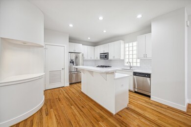 2705 Rutland St unit C, Houston, TX 77008 - photo 2