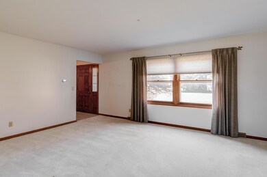 4502 Ducrest-125
