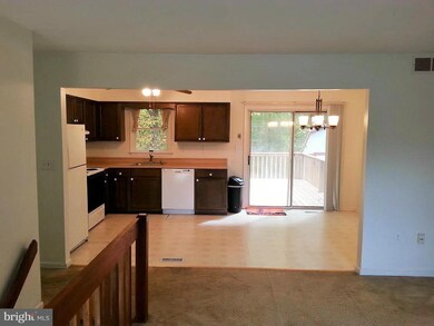 6212 Guthrie Ct, Sykesville, MD 21784 - photo 6