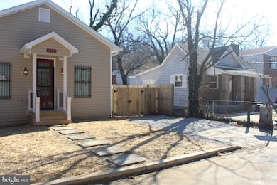 610 Nova Ave, Capitol Heights, MD 20743 - photo 2