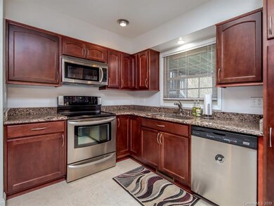 3 Wondu View Ct, Asheville, NC 28806 - photo 6