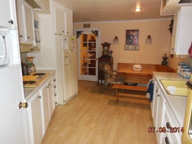 Kitchen with Breakfast nook