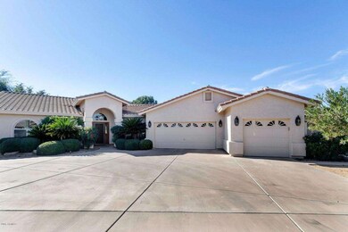 Large 3 Car Garage
