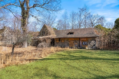 2340 A Cedar Swamp Rd, Glen Head, NY 11545 - photo 4