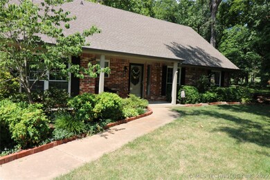 2420 Dorchester Dr, Bartlesville, OK 74006 - photo 2