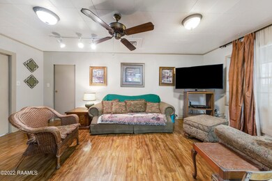 Living Area/Den